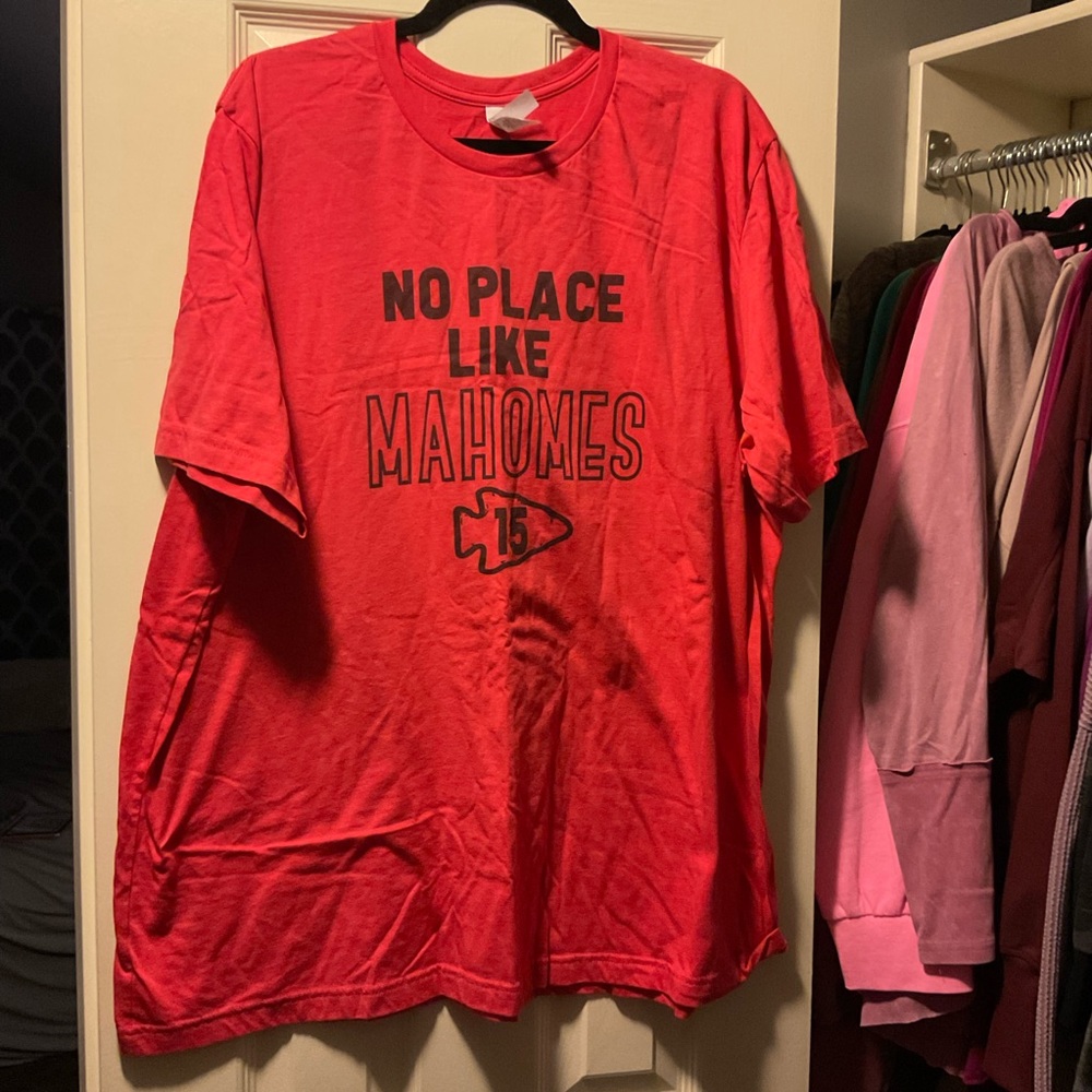 Mahomes Red Graphic T-Shirt